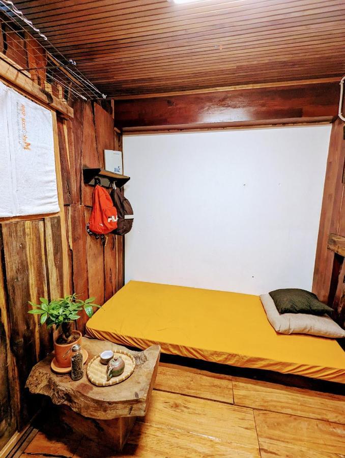 The Gk House Hostel, Ecolliving, Central City, Natural Wooden, Chill View Rooftop, Restaurant And Cocktail Bar Хошимин Экстерьер фото