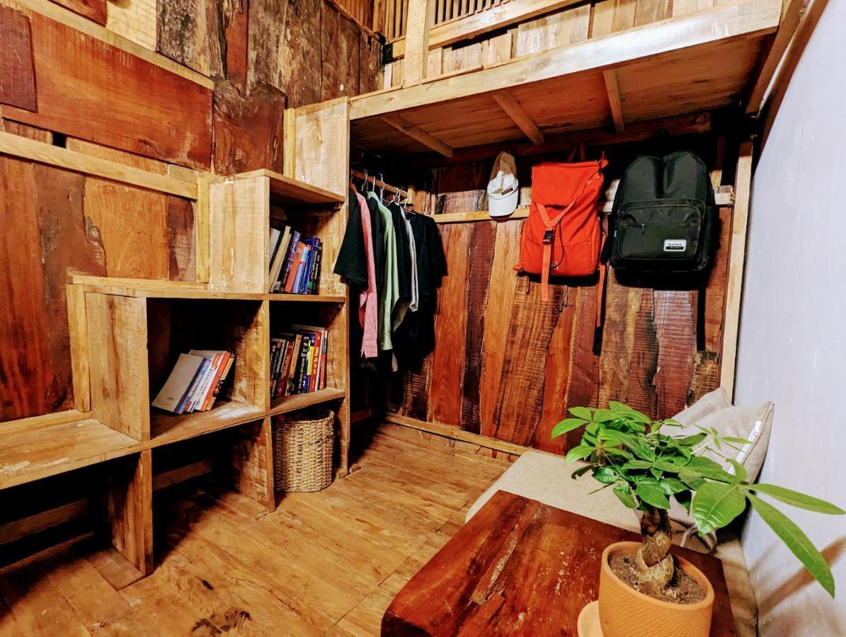 The Gk House Hostel, Ecolliving, Central City, Natural Wooden, Chill View Rooftop, Restaurant And Cocktail Bar Хошимин Экстерьер фото