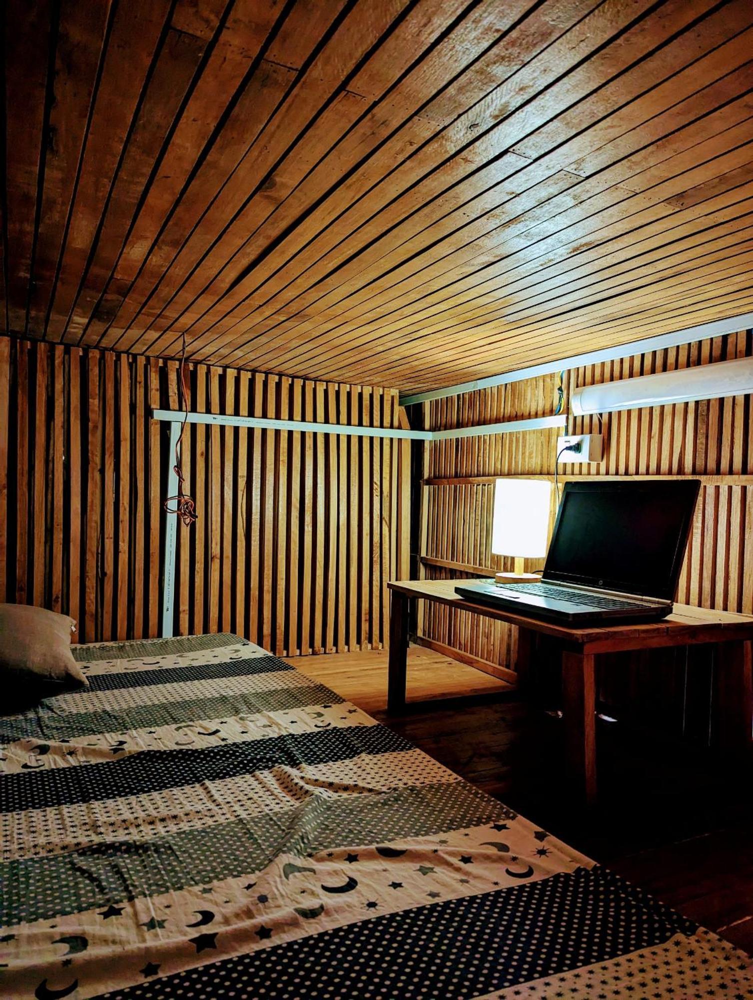 The Gk House Hostel, Ecolliving, Central City, Natural Wooden, Chill View Rooftop, Restaurant And Cocktail Bar Хошимин Экстерьер фото