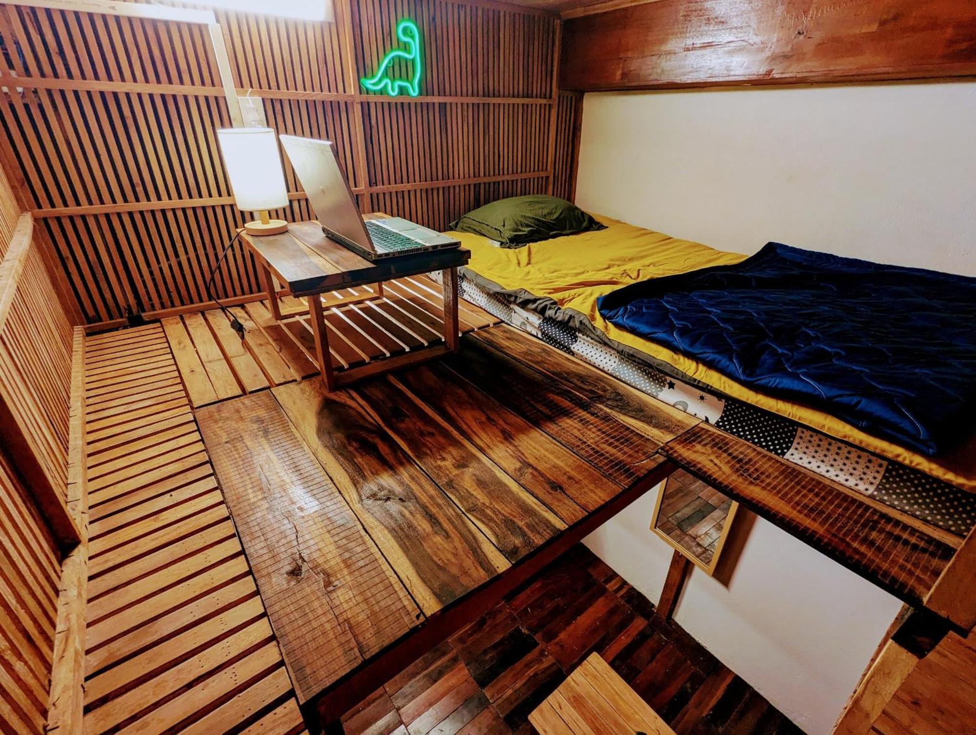 The Gk House Hostel, Ecolliving, Central City, Natural Wooden, Chill View Rooftop, Restaurant And Cocktail Bar Хошимин Экстерьер фото