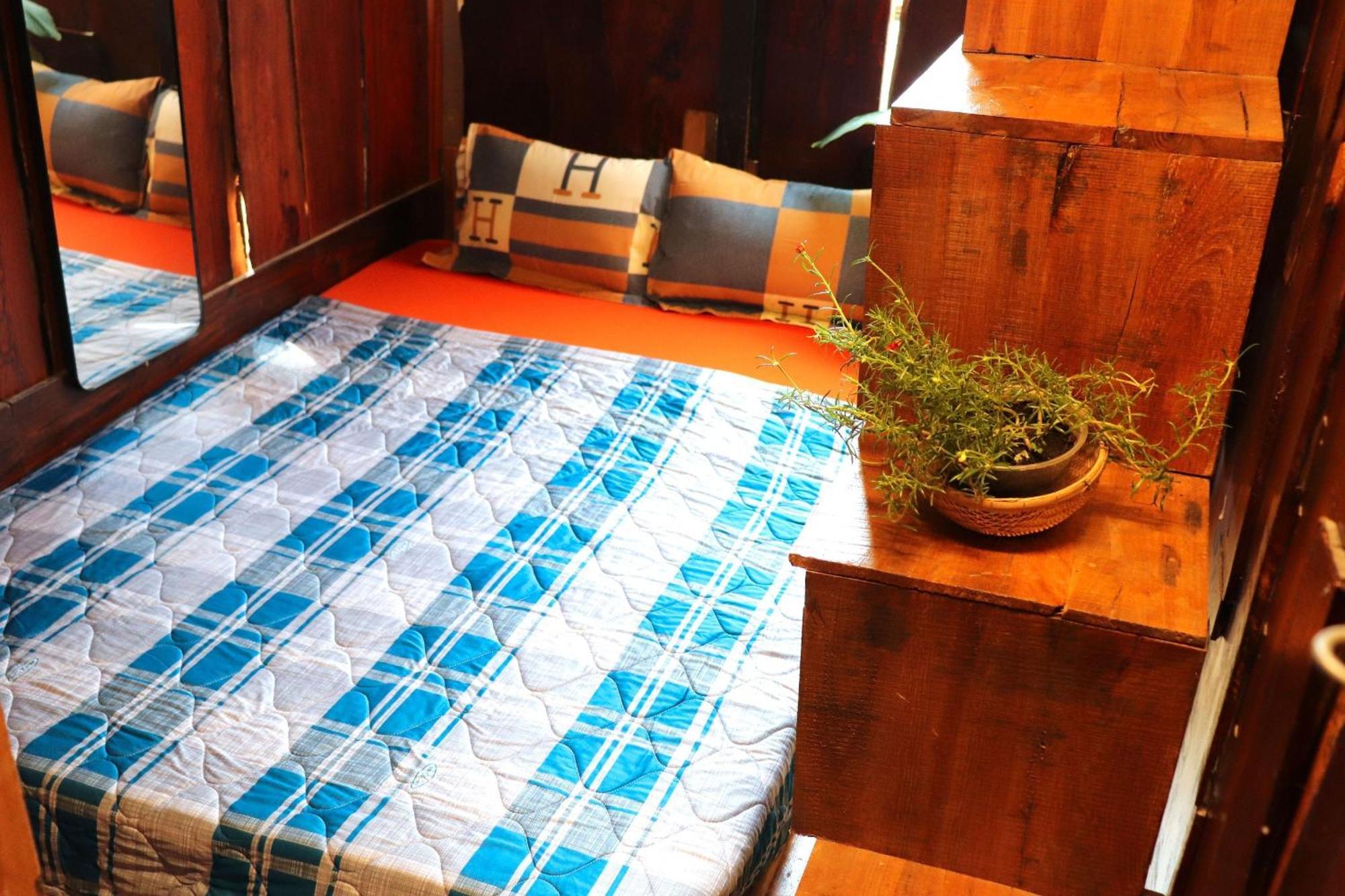 The Gk House Hostel, Ecolliving, Central City, Natural Wooden, Chill View Rooftop, Restaurant And Cocktail Bar Хошимин Экстерьер фото