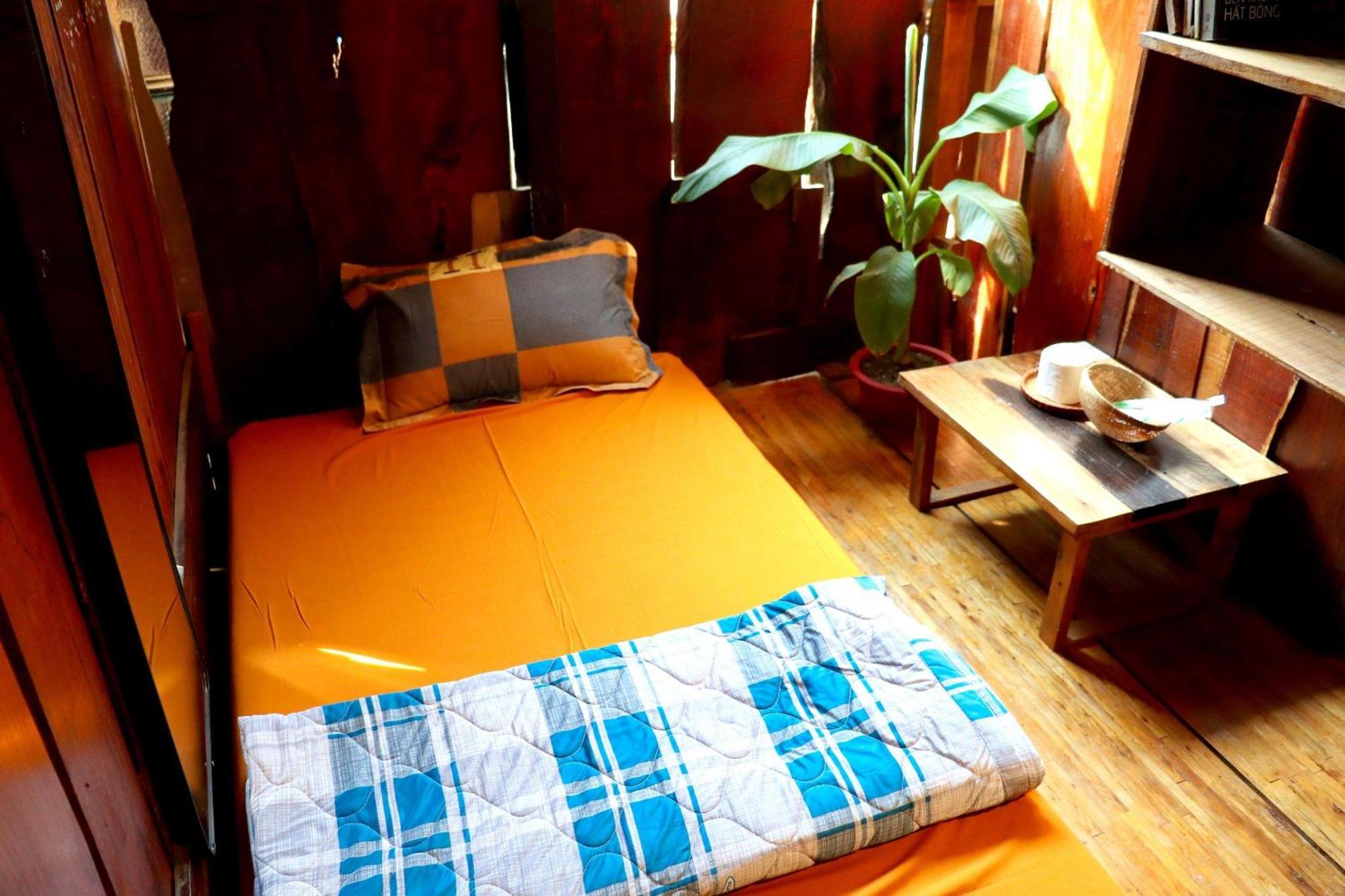 The Gk House Hostel, Ecolliving, Central City, Natural Wooden, Chill View Rooftop, Restaurant And Cocktail Bar Хошимин Экстерьер фото