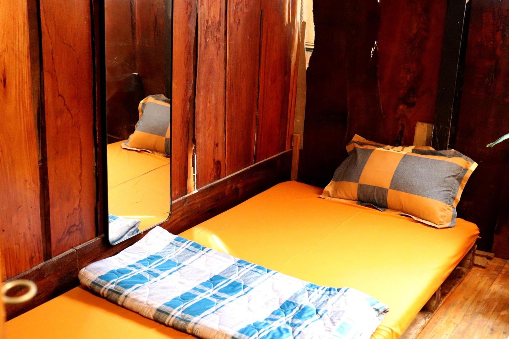 The Gk House Hostel, Ecolliving, Central City, Natural Wooden, Chill View Rooftop, Restaurant And Cocktail Bar Хошимин Экстерьер фото